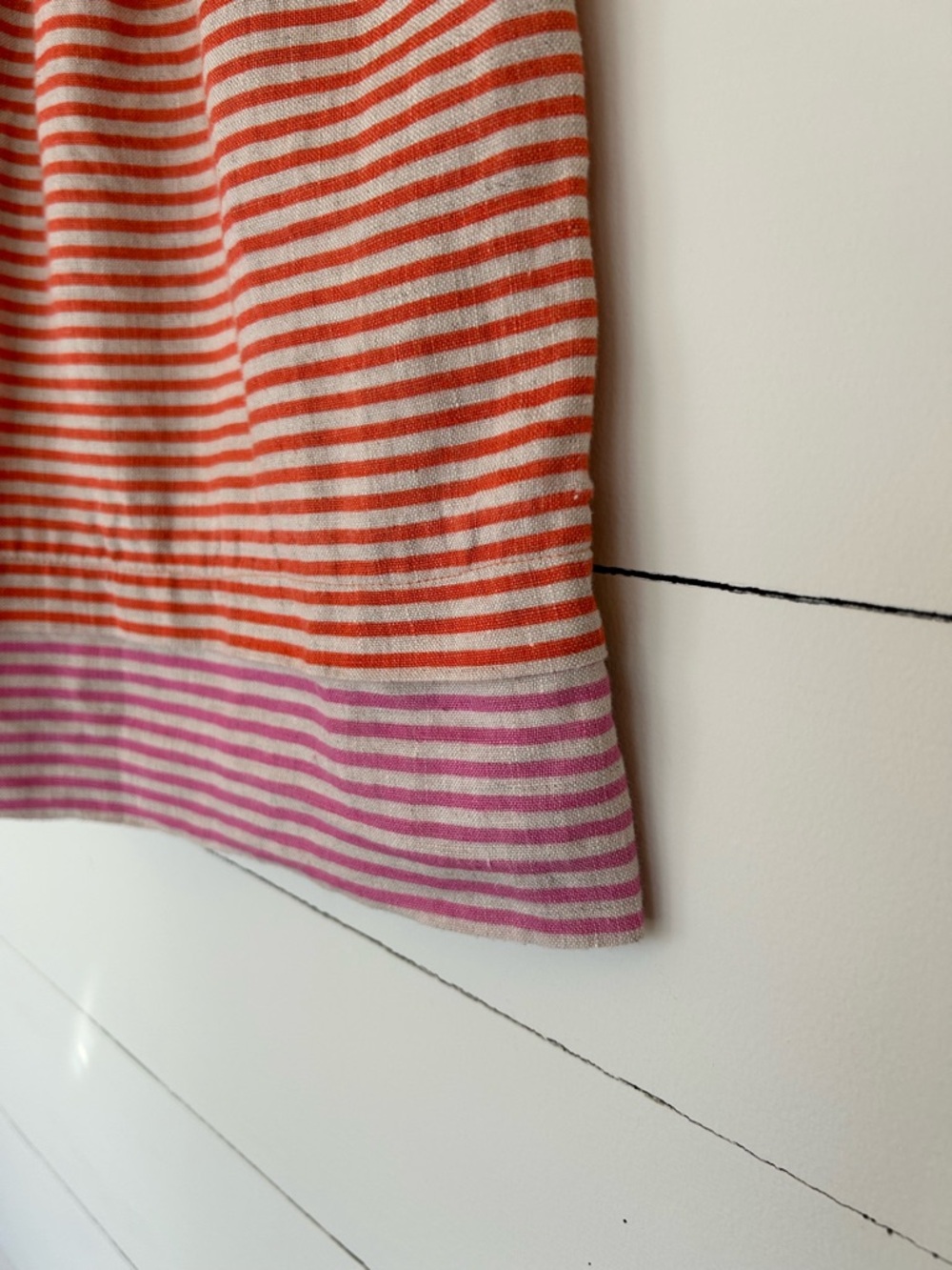 Loft Classic Skirt with a Flare. 100% Linen, Orange and Pink Stripes Size 4P - Picture 3 of 4